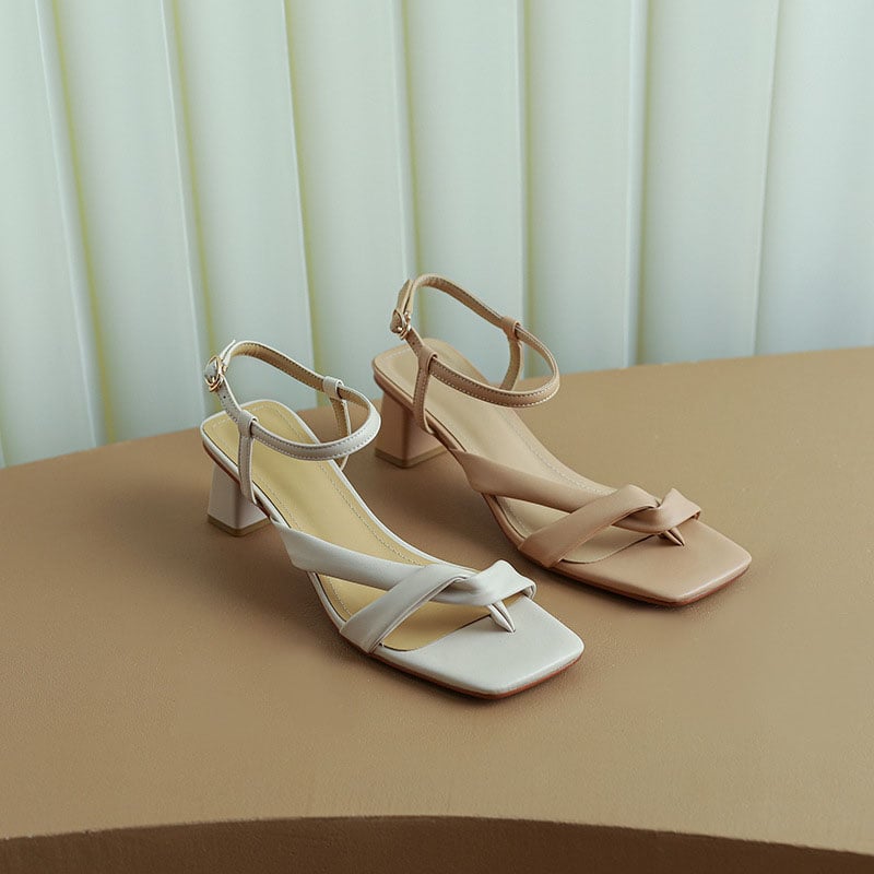 Aleya ™ | Twisted Strap Sandals