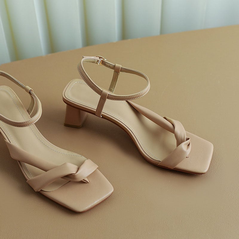 Aleya ™ | Twisted Strap Sandals
