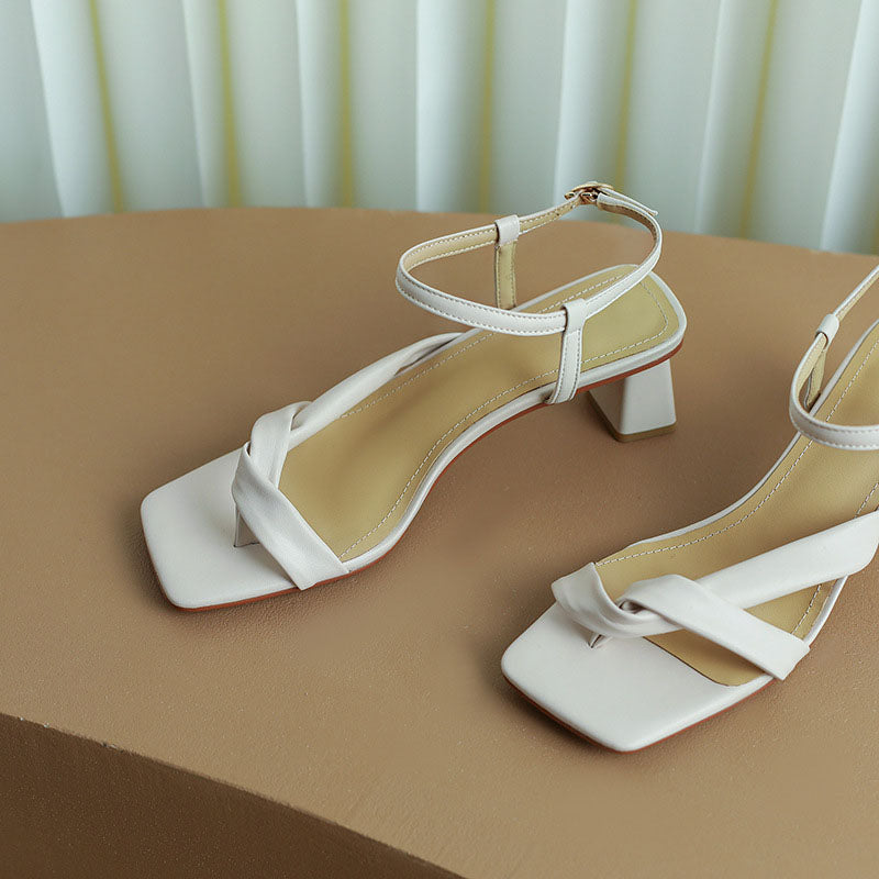 Aleya ™ | Twisted Strap Sandals