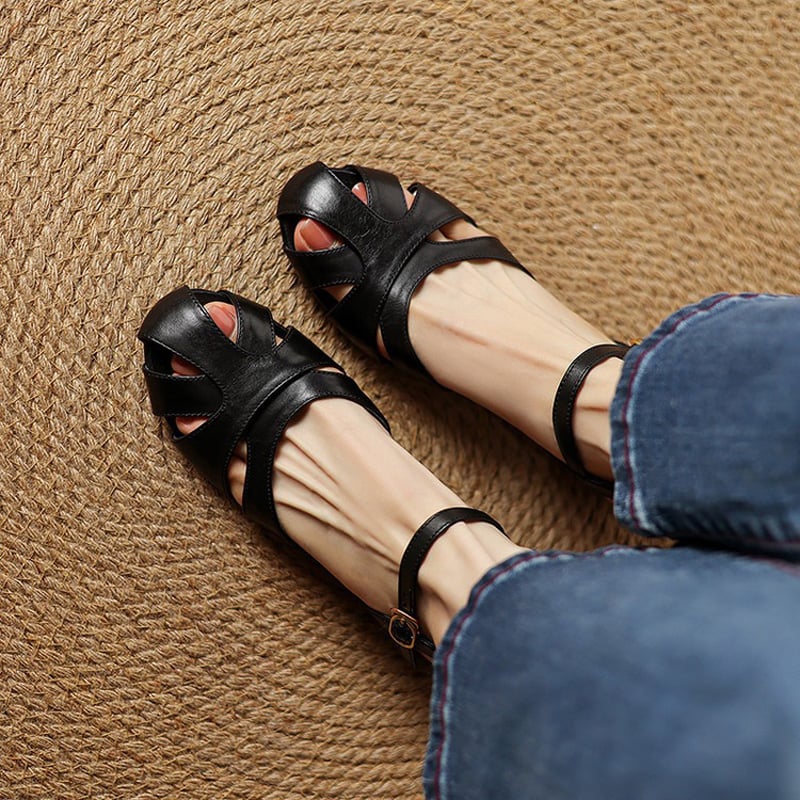 Dalia™| Round Toe Heels