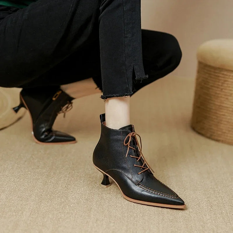 Ivellora™| Pointed Ankle Boots